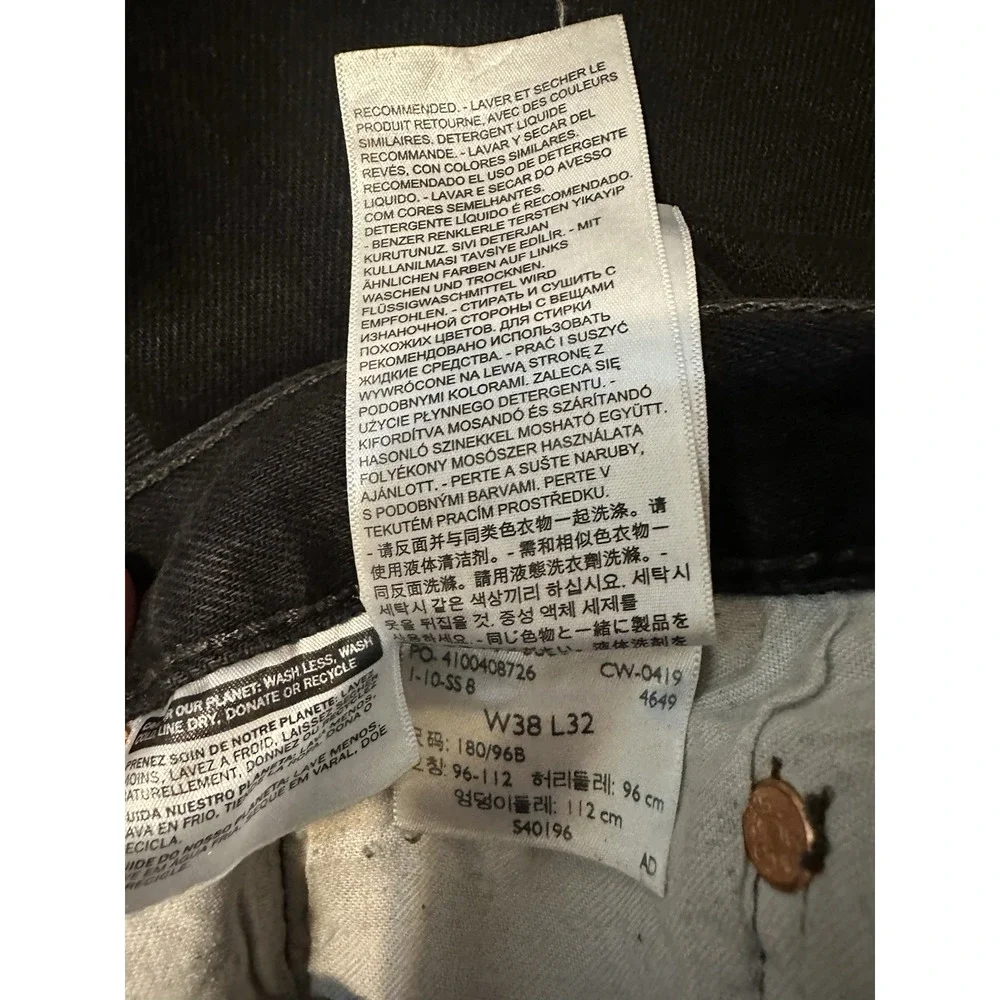 Levi's 501 Original Men's Jeans Regular Fit Straight Leg Button Fly Size 38x32